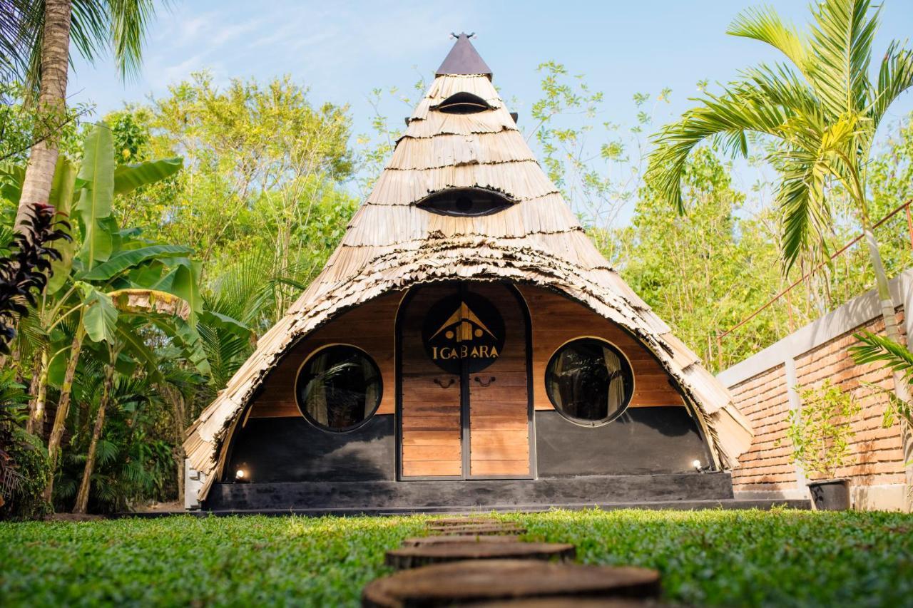 מלון טנגלה Igabara Hobbit House מראה חיצוני תמונה