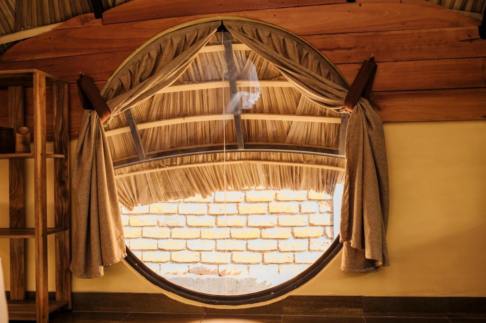 מלון טנגלה Igabara Hobbit House מראה חיצוני תמונה